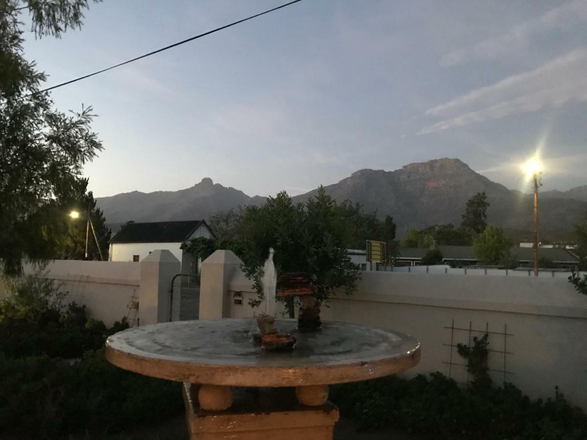 Towerzicht Guest House Ladismith Dış mekan fotoğraf