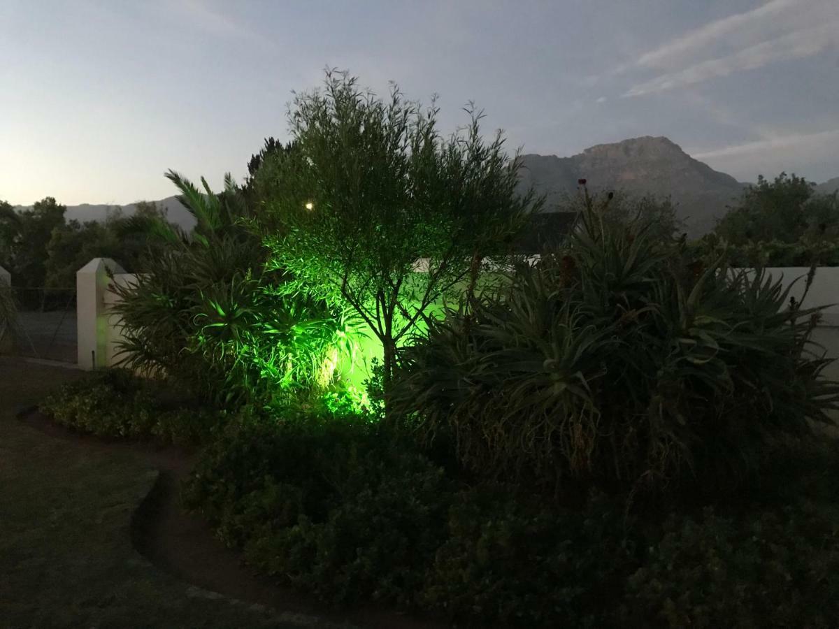 Towerzicht Guest House Ladismith Dış mekan fotoğraf