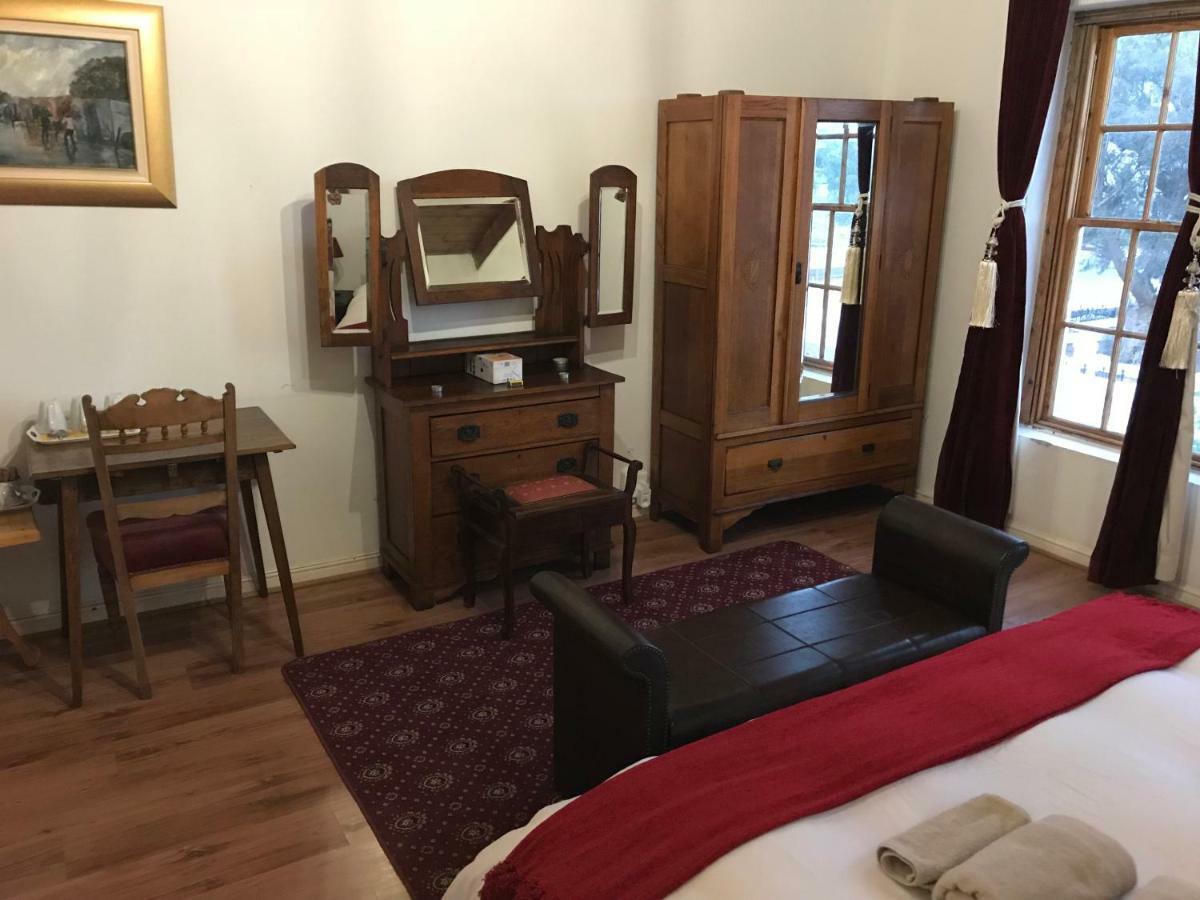Towerzicht Guest House Ladismith Dış mekan fotoğraf